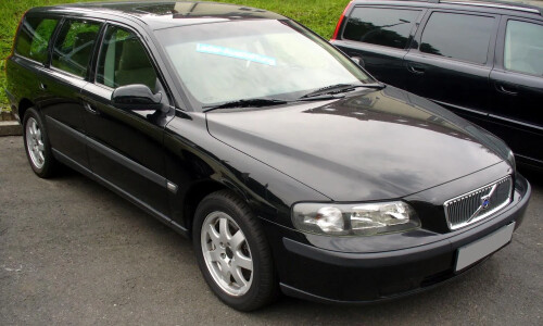 Volvo V70 2.4 D #1