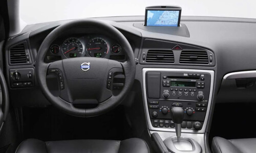 Volvo V70 2.4 D #9