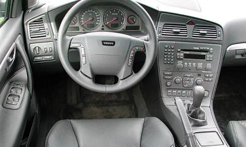 Volvo V70 2.4 D #14