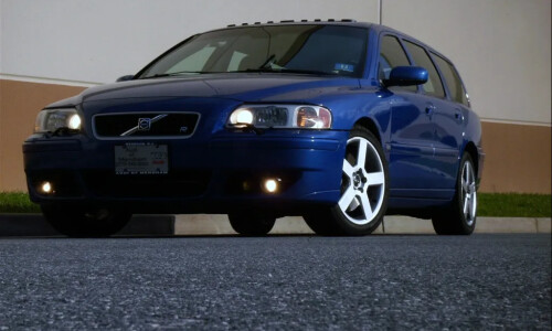 Volvo V70 R #11