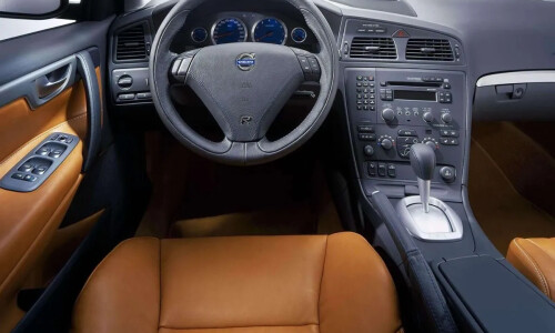 Volvo V70 R #14