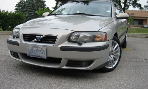 Volvo V70 Silver Edition #1