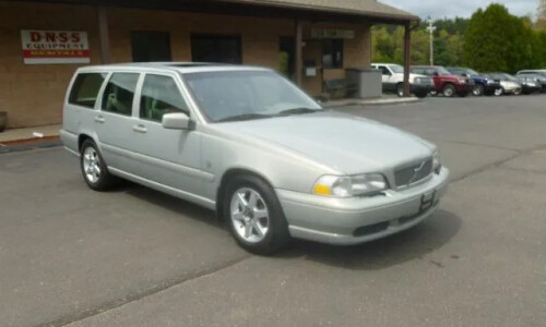 Volvo V70 Silver Edition #4
