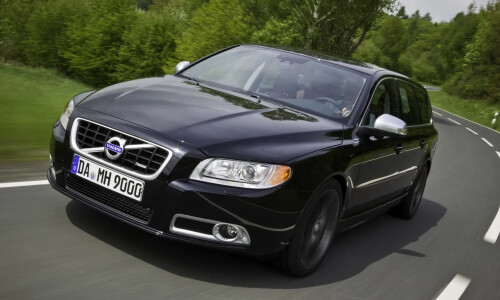 Volvo V70 Silver Edition #11
