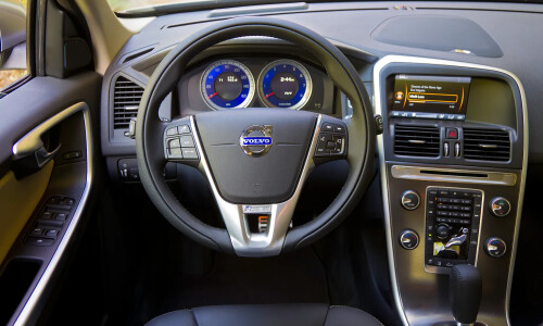 Volvo XC60 R-Design #8