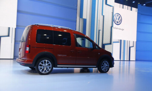 VW Cross Caddy #11