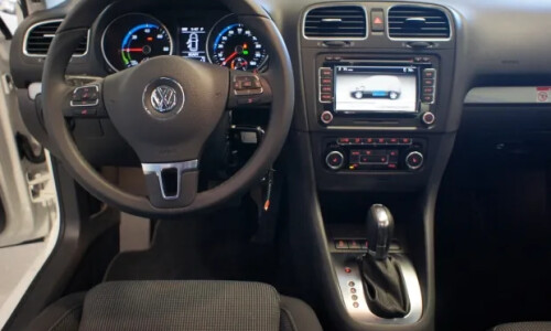 VW E-Golf #11