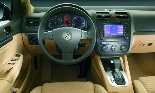 VW Golf 5 #1