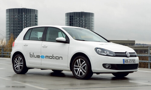 VW Golf blue-e-motion #3