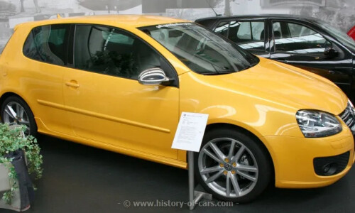 VW Golf speed #12