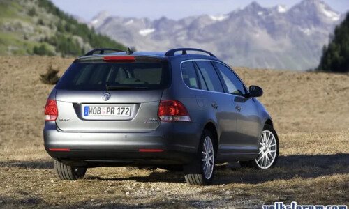 VW Golf Variant 4Motion #11