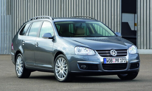 VW Golf Variant 4Motion #12