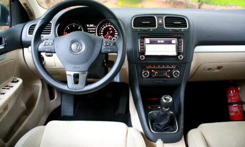 VW Golf Variant 4Motion #18