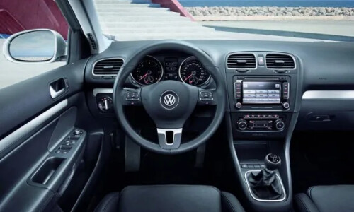 VW Golf Variant BlueMotion #9