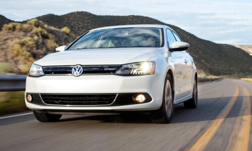 VW Jetta Hybrid #9