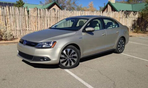 VW Jetta Hybrid #14