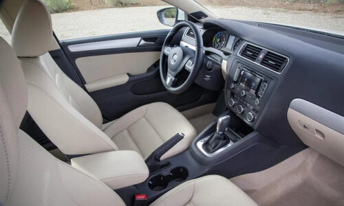 VW Jetta Hybrid #18