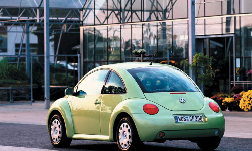 VW New Beetle #8