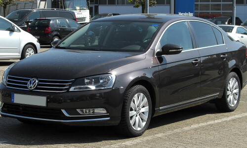 VW Passat BlueMotion #9