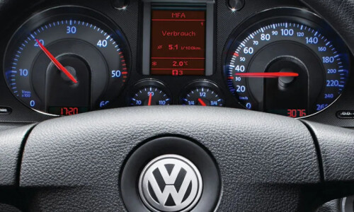 VW Passat BlueMotion #13