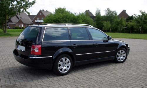 VW Passat Variant #1