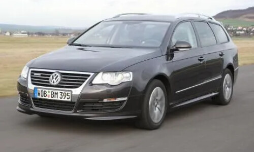 VW Passat Variant BlueMotion #1