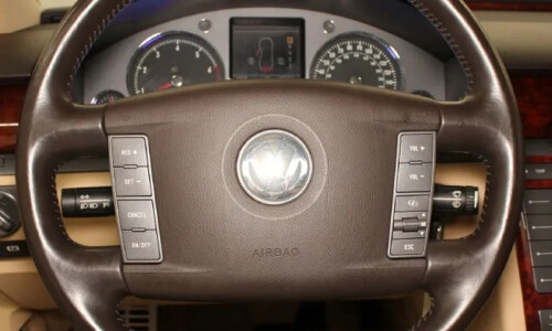 VW Phaeton W12 6.0 #8