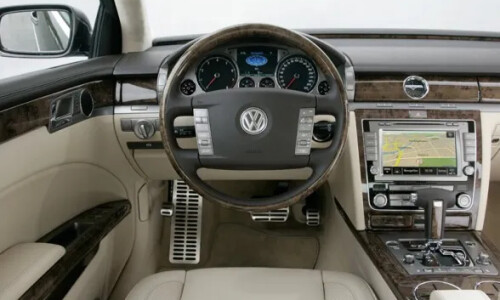 VW Phaeton W12 6.0 #9