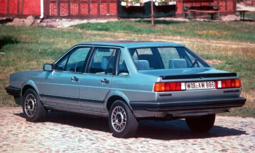 VW Santana #15
