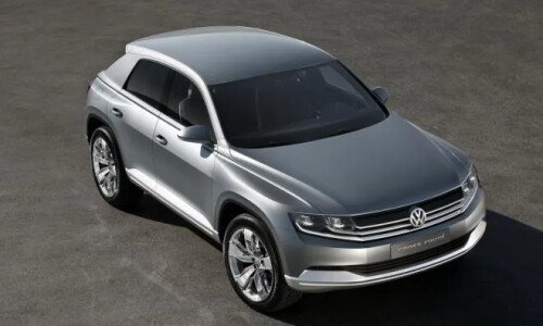 VW Tiguan XL #6