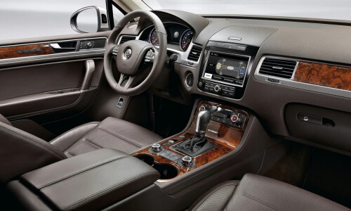 VW Touareg #12