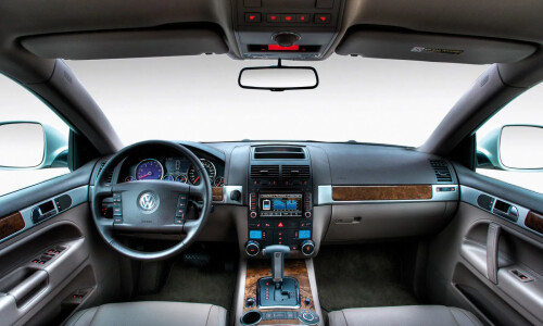 VW Touareg Hybrid #1