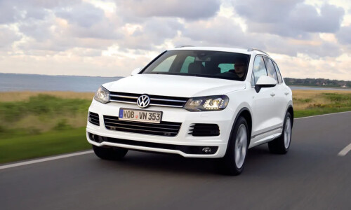 VW Touareg R-Line #15
