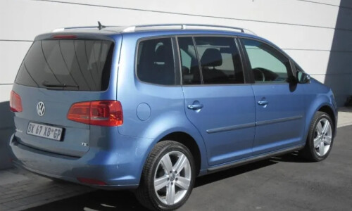 VW Touran Highline TSI #1
