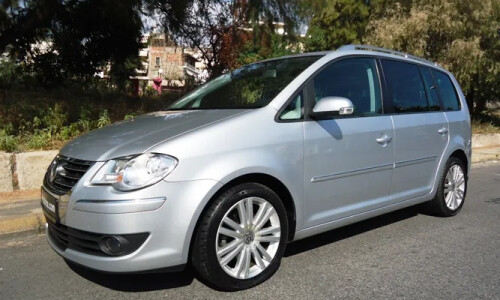 VW Touran Highline TSI #9